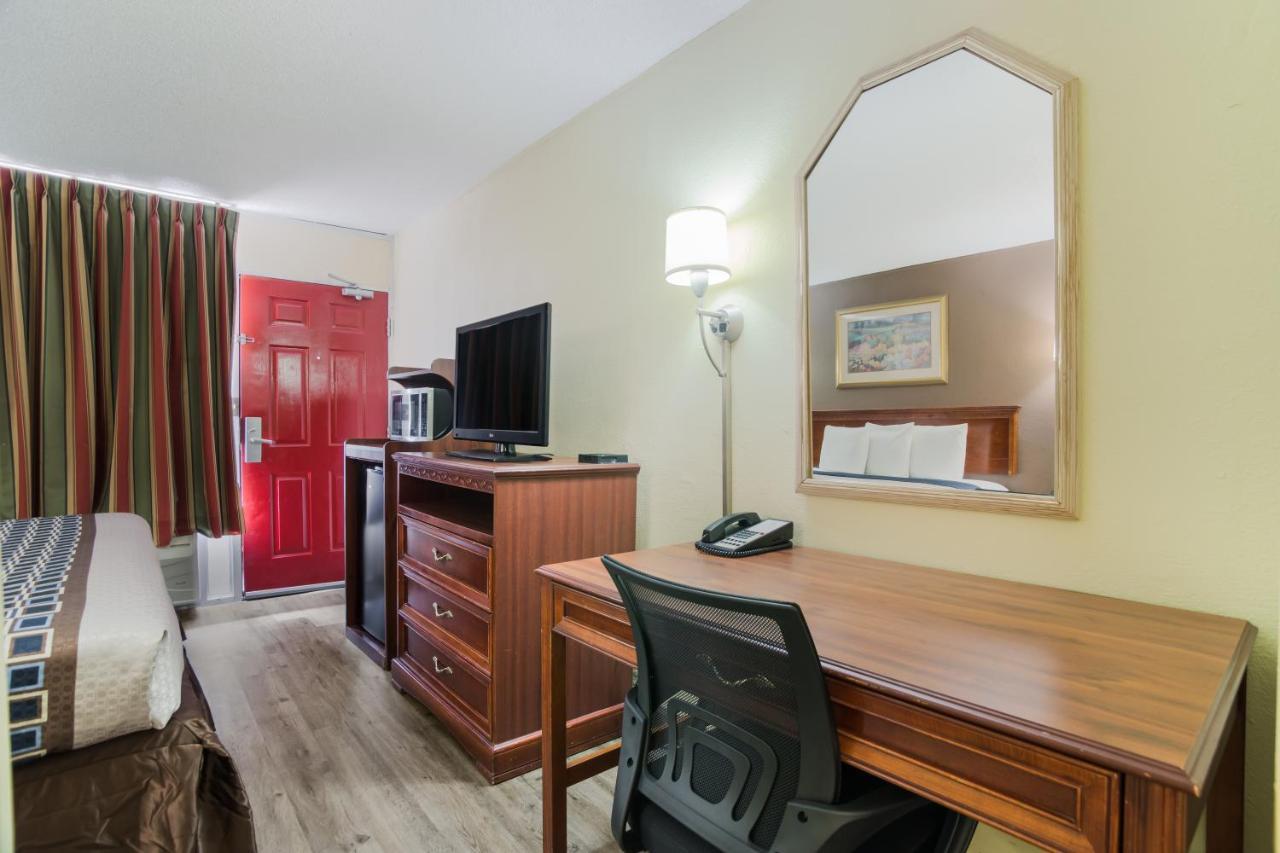 Americas Best Value Inn Tulsa I-44 Oakhurst Eksteriør bilde