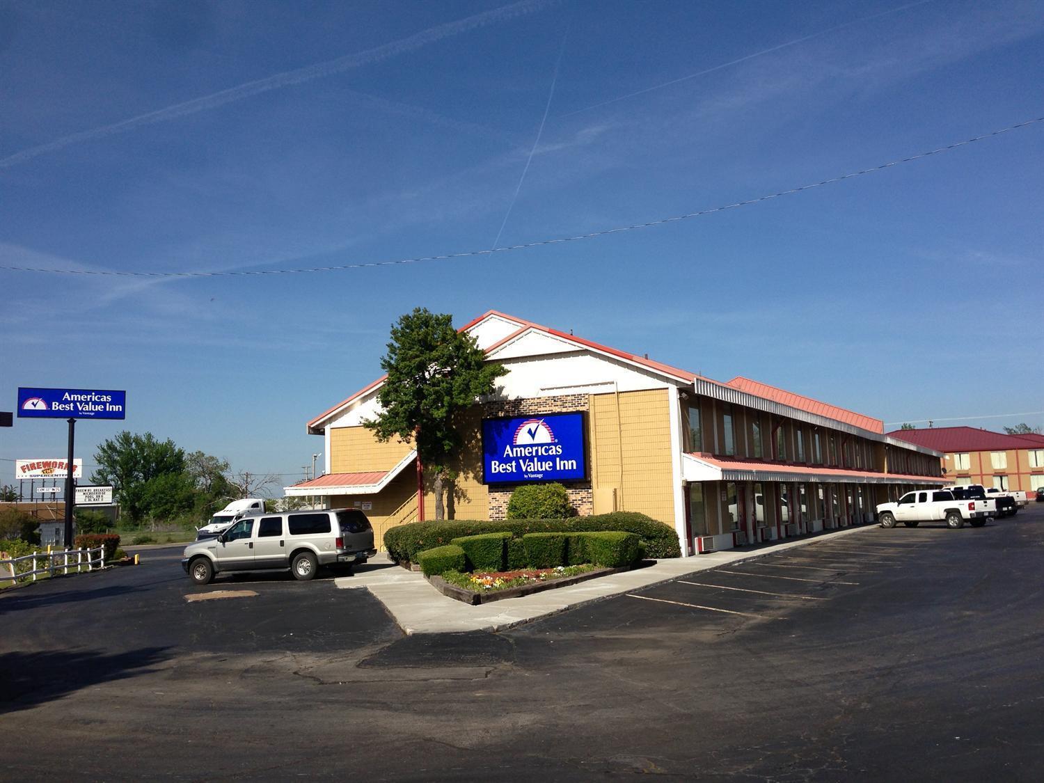 Americas Best Value Inn Tulsa I-44 Oakhurst Eksteriør bilde