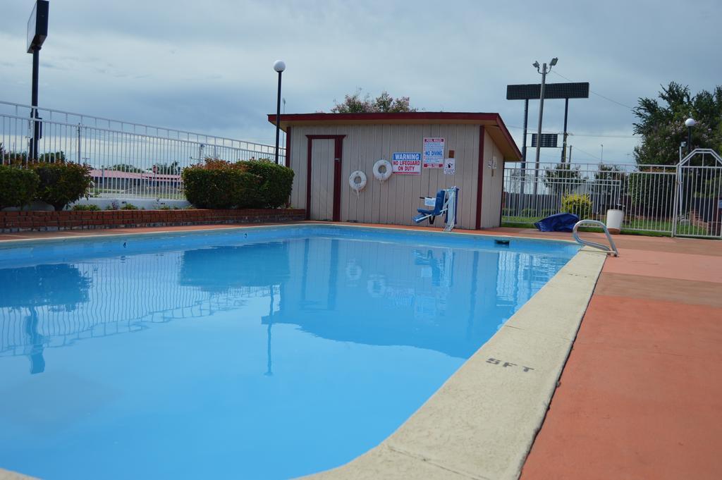 Americas Best Value Inn Tulsa I-44 Oakhurst Eksteriør bilde